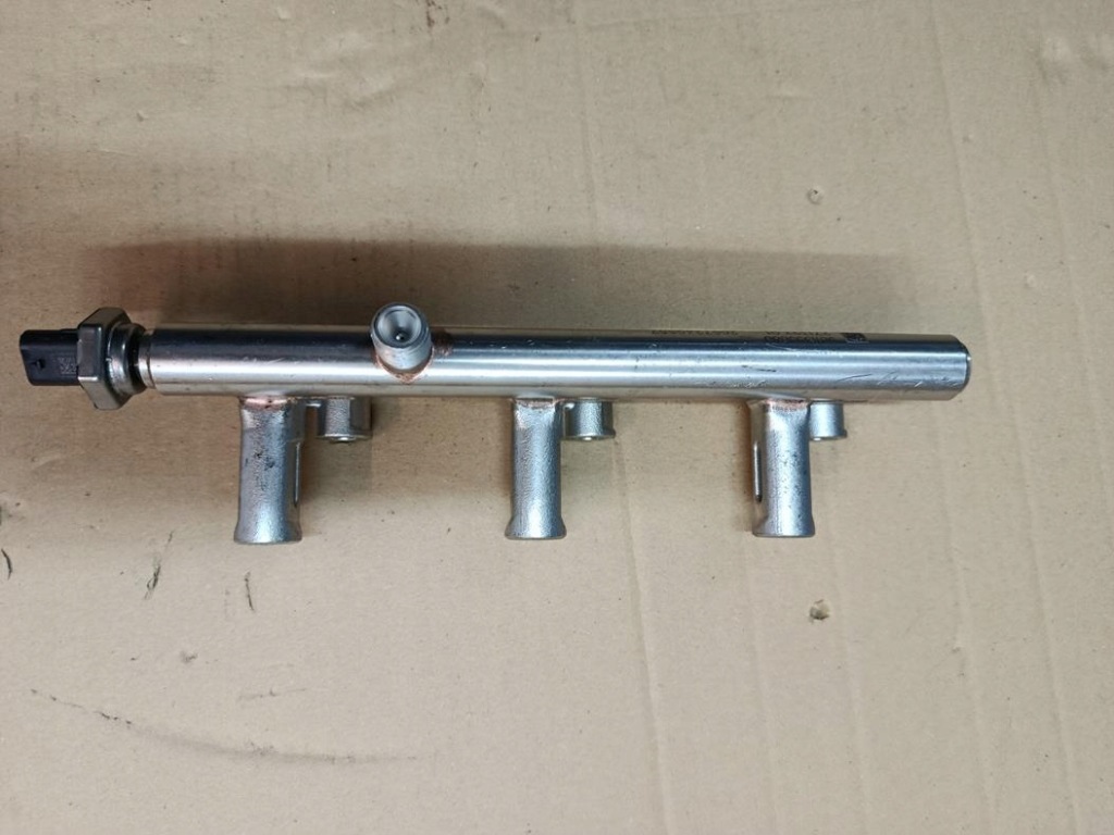 Купити Молдинг упорскування opel crossland x 1.2 оригінал nowa з датчиком