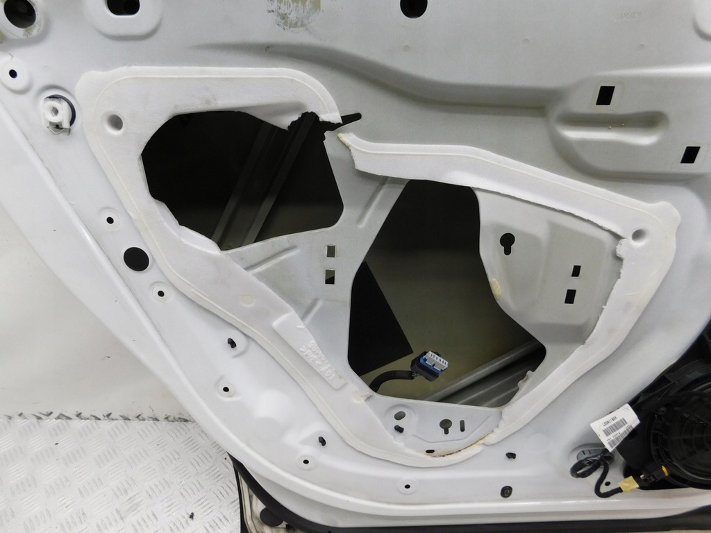 фото №10, Дверь левая задняя - peugeot 5008 ii 17-23 ewp