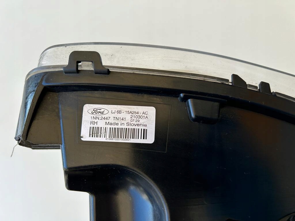 фото №5, Kuga escape mk3 протитуманна фара правий led lj6b-15a254-ac