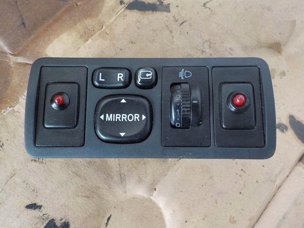 фото №1, Toyota avensis t25 панель управление зеркал