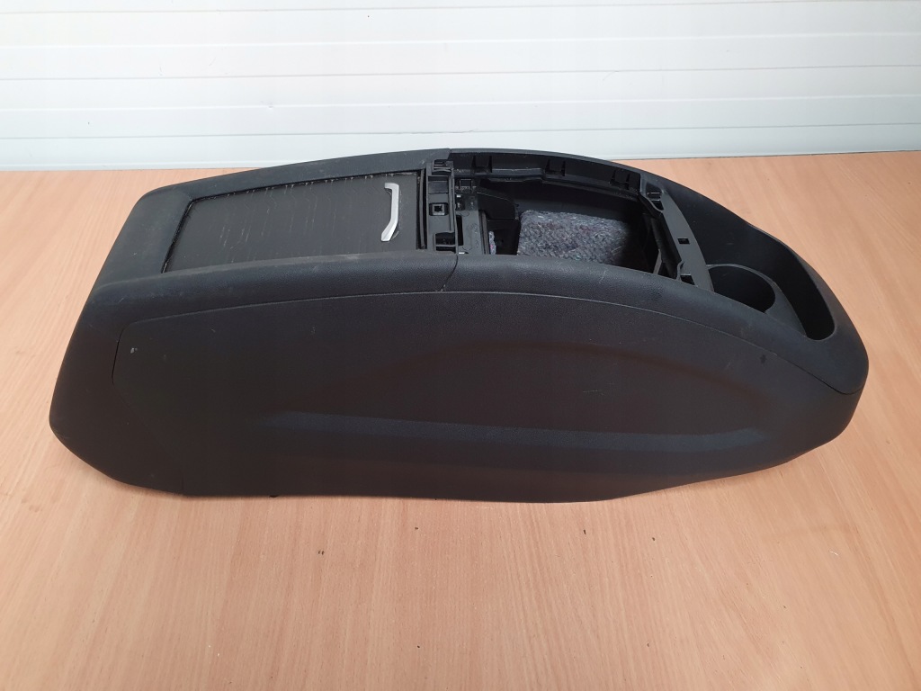 фото №1, Туннель подлокотник citroen c4 picasso ii 9677280477