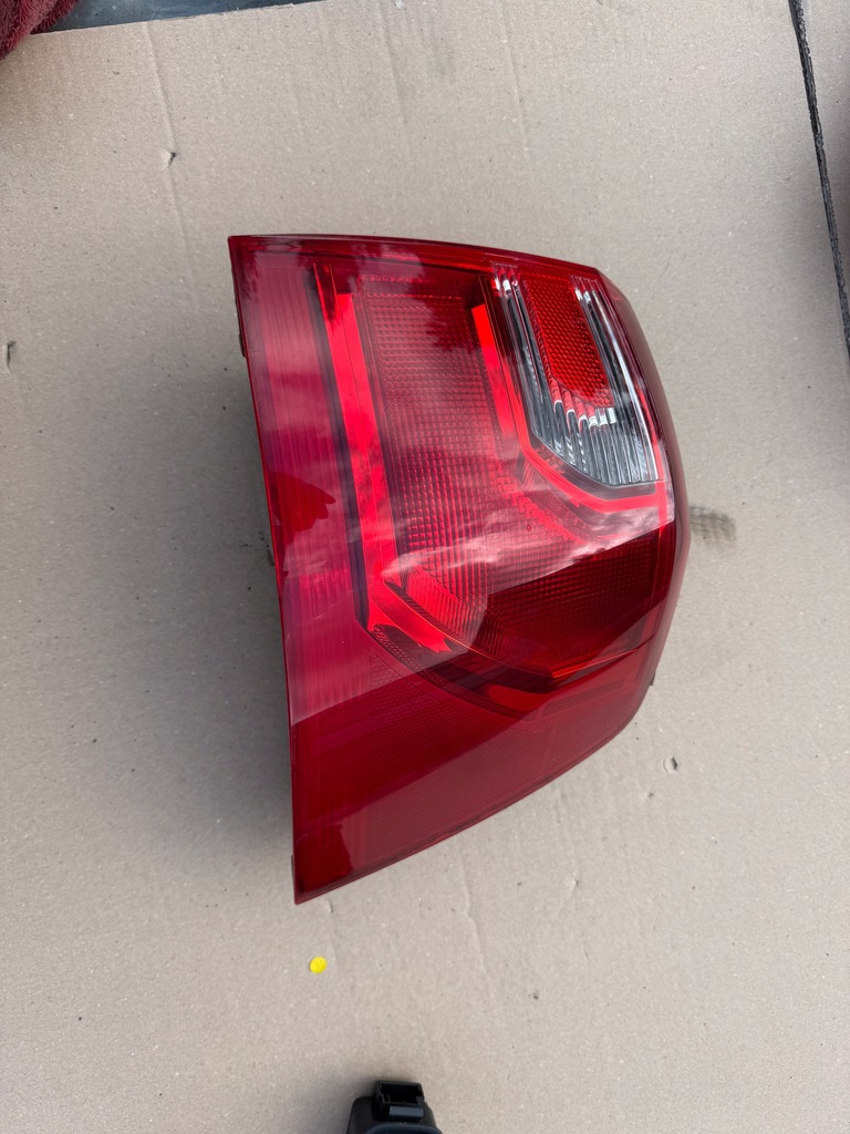 фото №1, Seat alhambra 2 лампа задняя правая 10- 7n5945096f