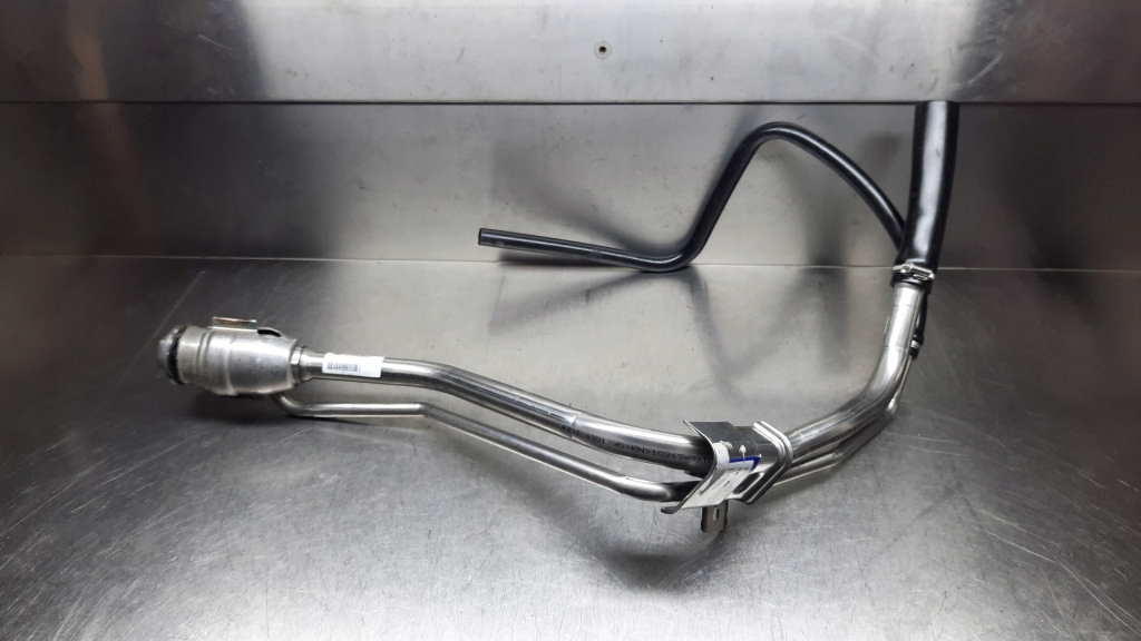 фото №1, Труба заливної пального 31432332 volvo v40 ii 12-18r бензин