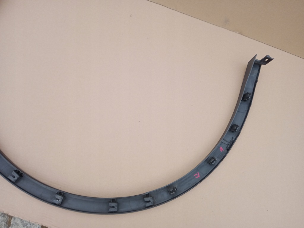 фото №13, Vw tiguan r-line права молдинг крила перед