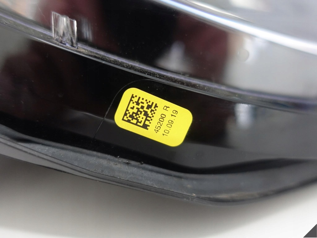 Porsche macan 95b gts рестайлинг  18- full led правый  европа  фара в Украине