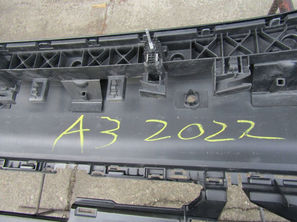 Audi a3 8v4 sportback бампер задня 8v4807511 Ціна