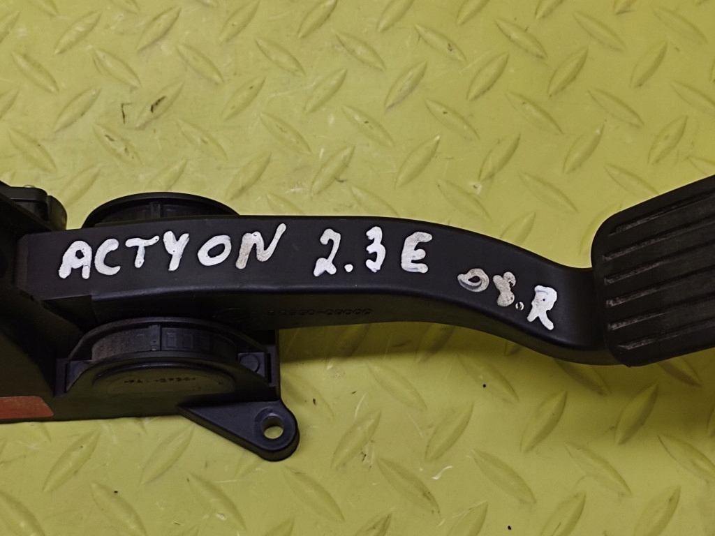 фото №6, Ssangyong actyon 2.3 педаль потенциометр газа 2055009000