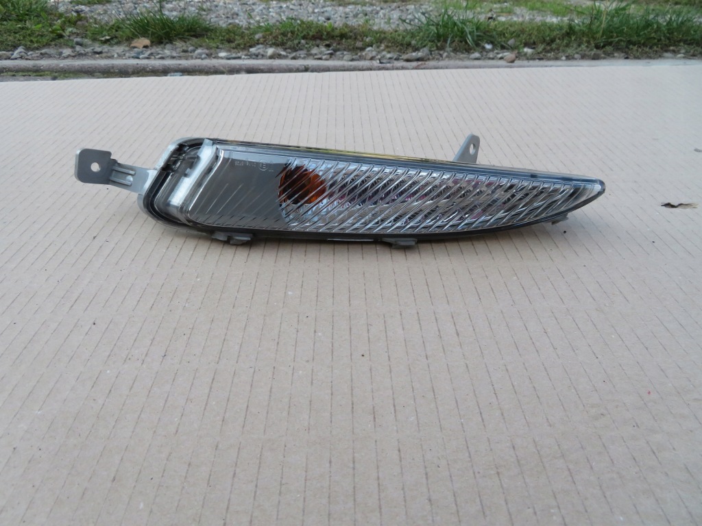 фото №1, Opel astra j iv поворотник левый 13367142