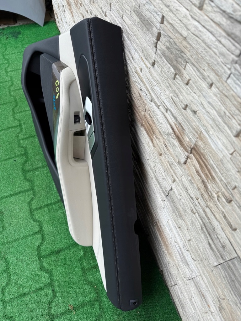 фото №5, Оббивка двері салон bmw x5 g05 задня правий