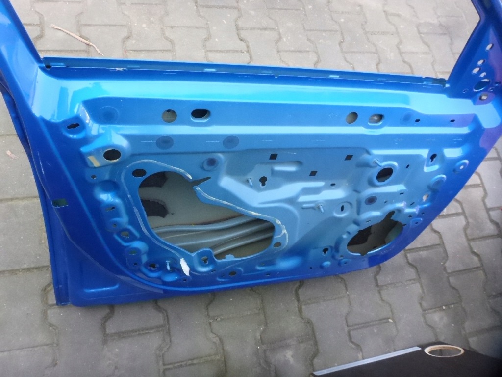 Peugeot 208 2 19- дверь левая передние левый перед оригинал Доставка