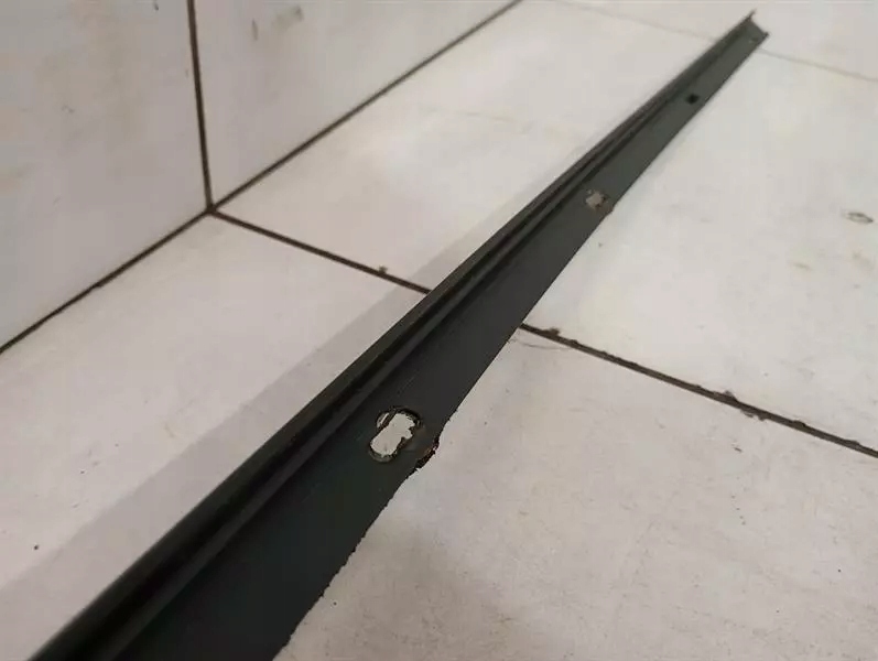 Ferrari ff f151 правый кузов молдинг 82169700 полоса Оригинал