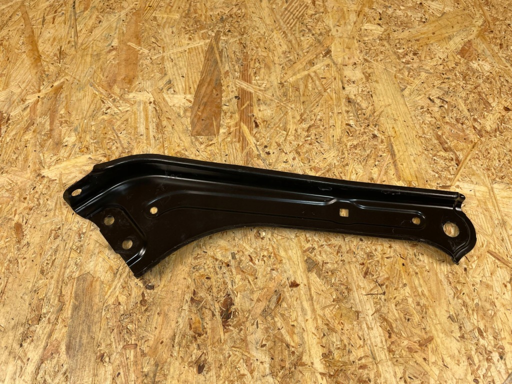 Кронштейн кронштейн фари поперечина перед honda zr-v 2023- Зі Шроту