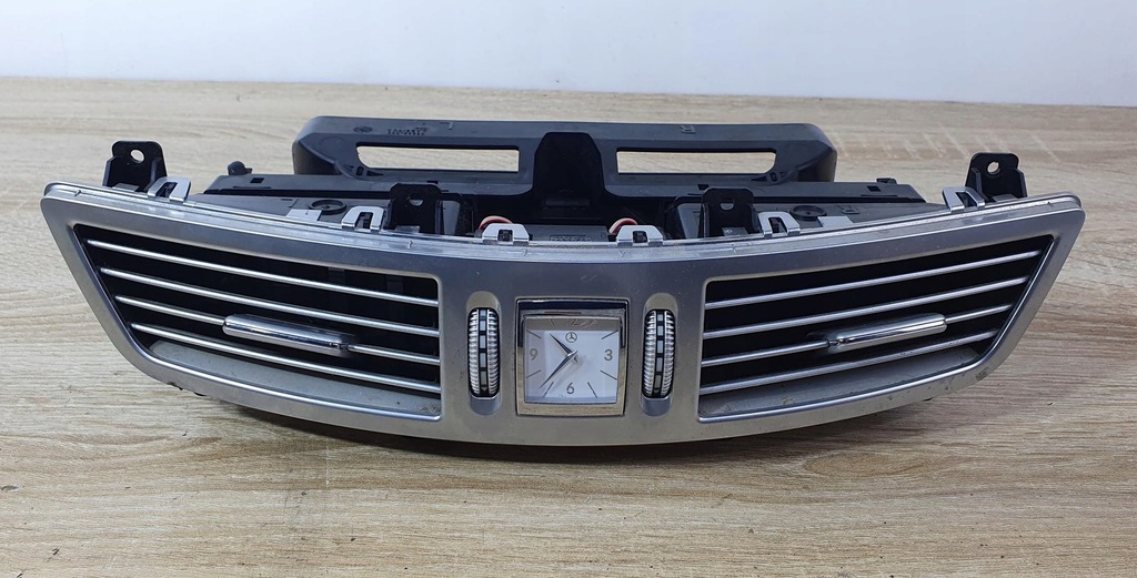 фото №1, Mercedes w221 ґрати обдув + годинник
