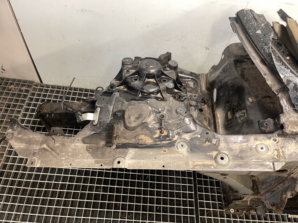 фото №4, A6 c7 четверть подкрылок лонжерон перед левая lz9y