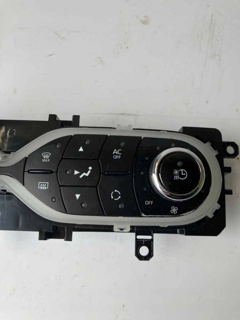 фото №3, Панель кондиционера обдув renault zoe 275100906r