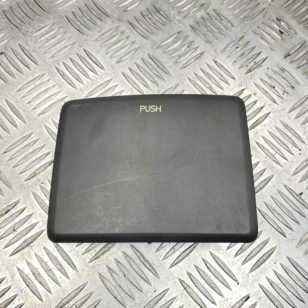 фото №1, Пепельница задняя задняя volvo v70 b3409858