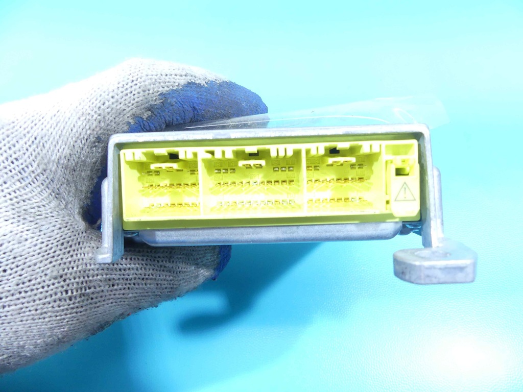 фото №4, Блок керування модуль подушка безпеки toyota corolla verso ii