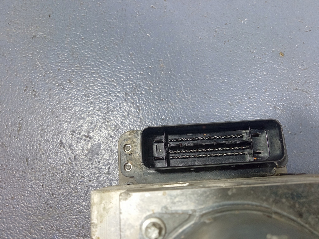 Bmw 5 f11 f10 2.0d блок управления насос abs 6785442 в Украине