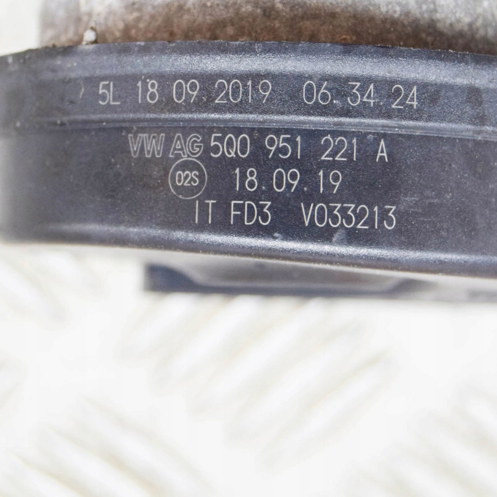 фото №7, Skoda kamiq 2019 клаксон