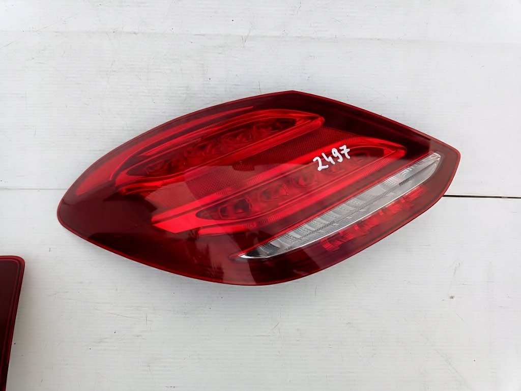 Купить Лампа левый задний  mercedes c klasa w205 2014-2021 a2059061357