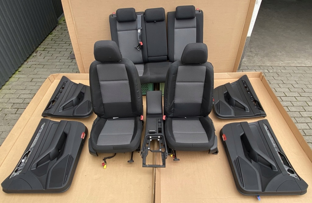 фото №1, Gd vw passat b8 kombi салон повний сидіння заднє сидіння оббивка 38 km