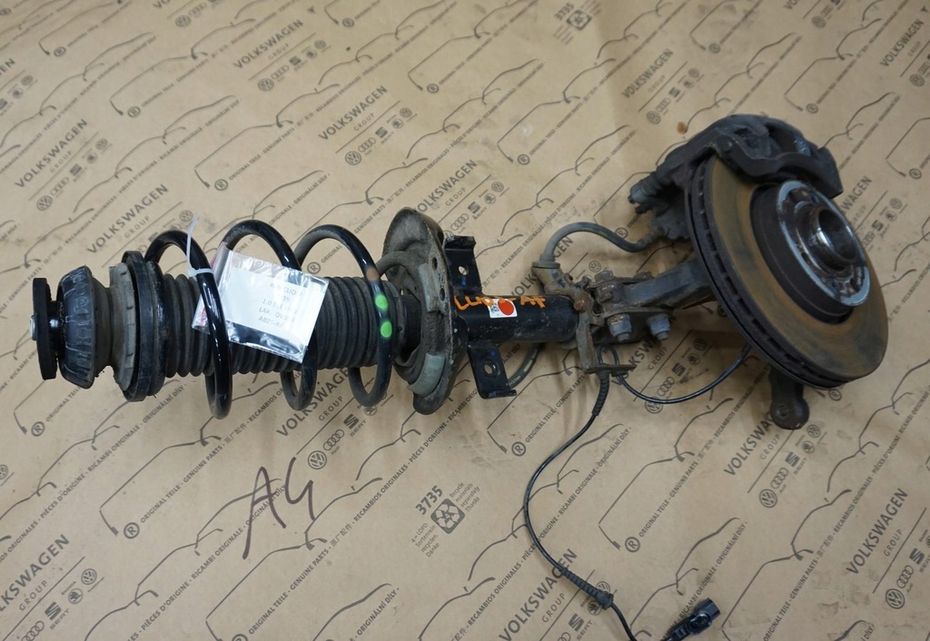 фото №1, Амортизационная стойка правый поворотный кулак renault clio v 5 1.0tce