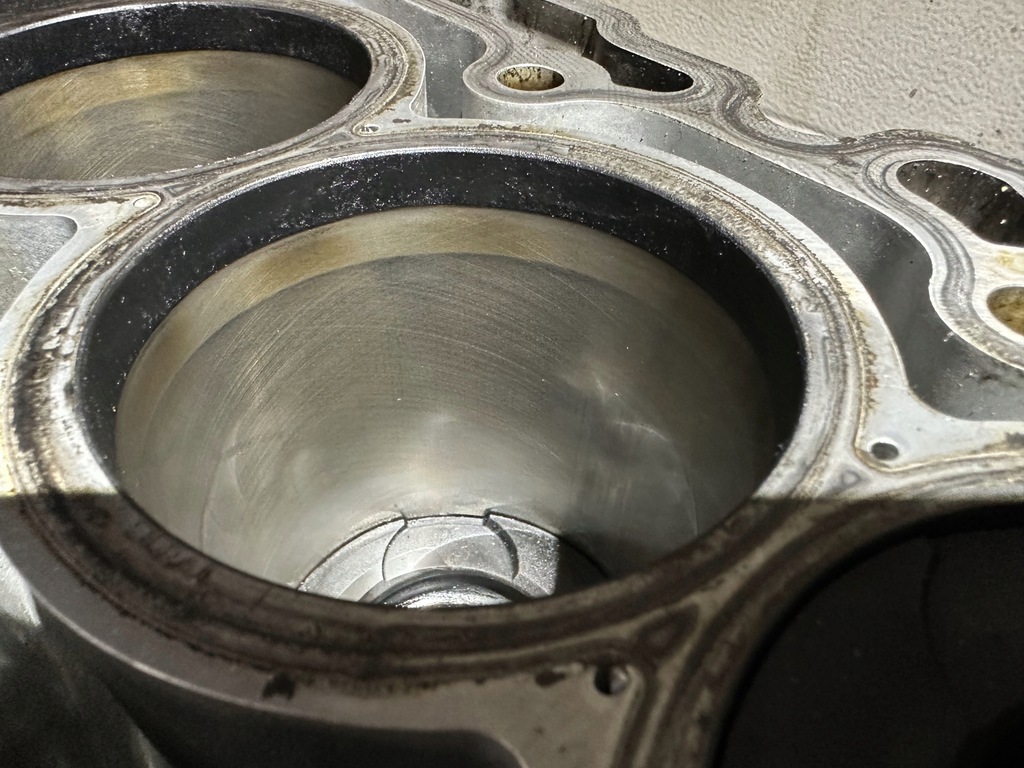 фото №14, Блок двигуна dół wał поршні 2.2 did 4n14 mitsubishi outlander bez mivec