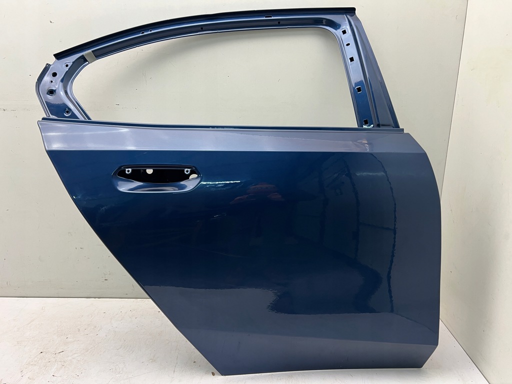 фото №1, Bmw 5 g60 дверь задние правое задняя оригинал n 2023-