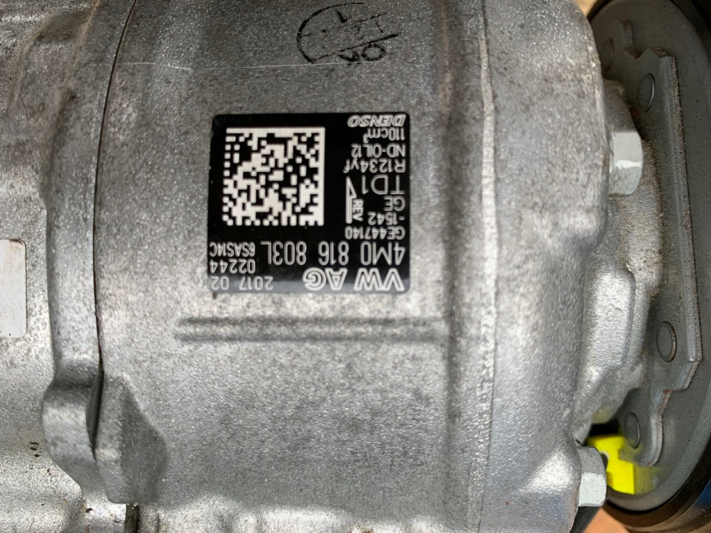 фото №6, Audi a4 a6 a7 q7 компресор кондиціонера 4m0820803l