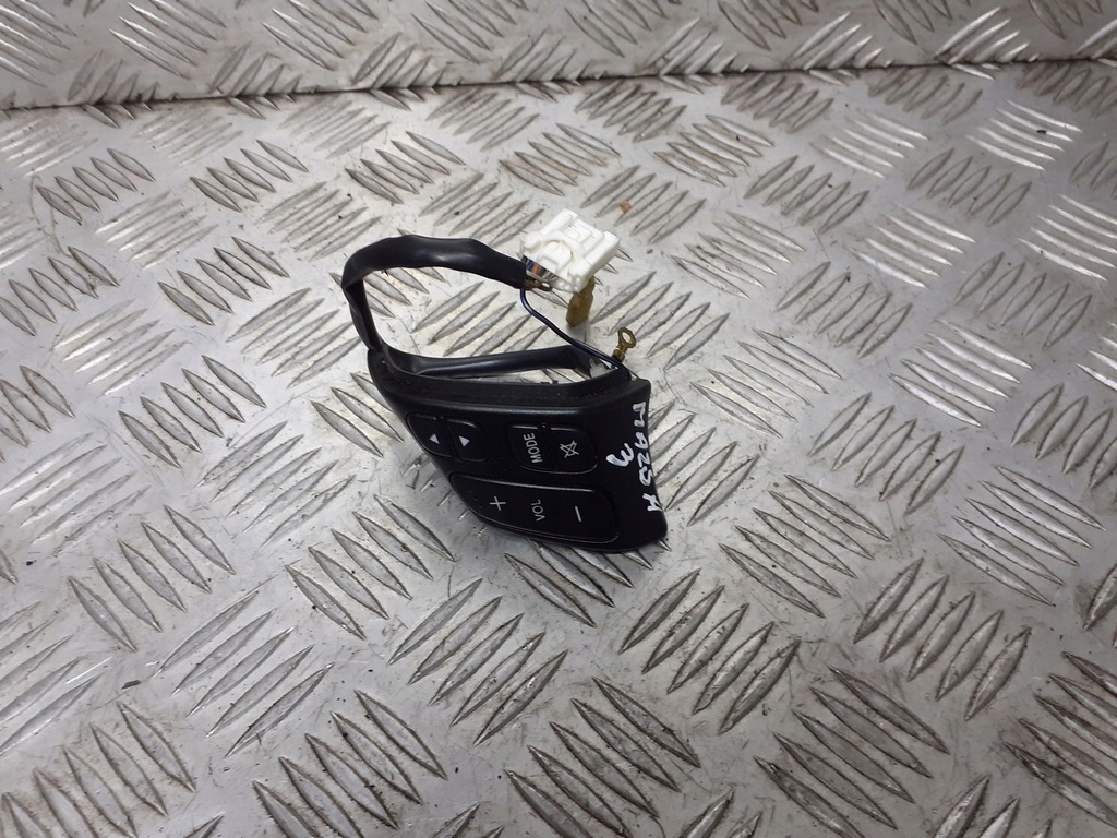 фото №1, Перемикач керування радіо mazda 3 bk