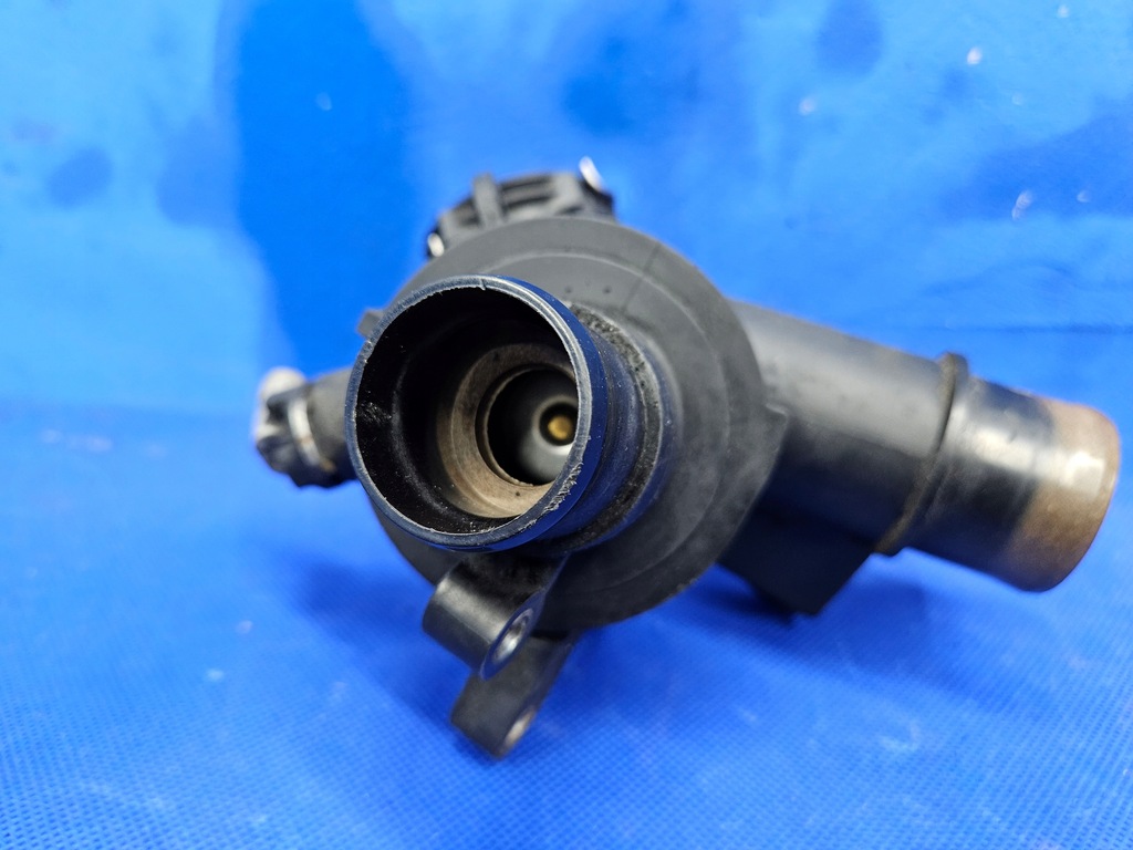 фото №5, Mercedes sprinter 906 w204 2.2 cdi корпус термостата термостат a6512001500