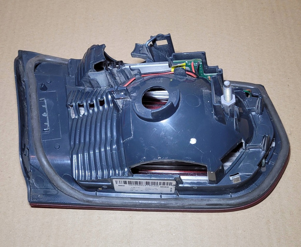 фото №10, Bmw 3 f30 f31 лампа правый задняя w крышка багажника оригинальный номер 7259916