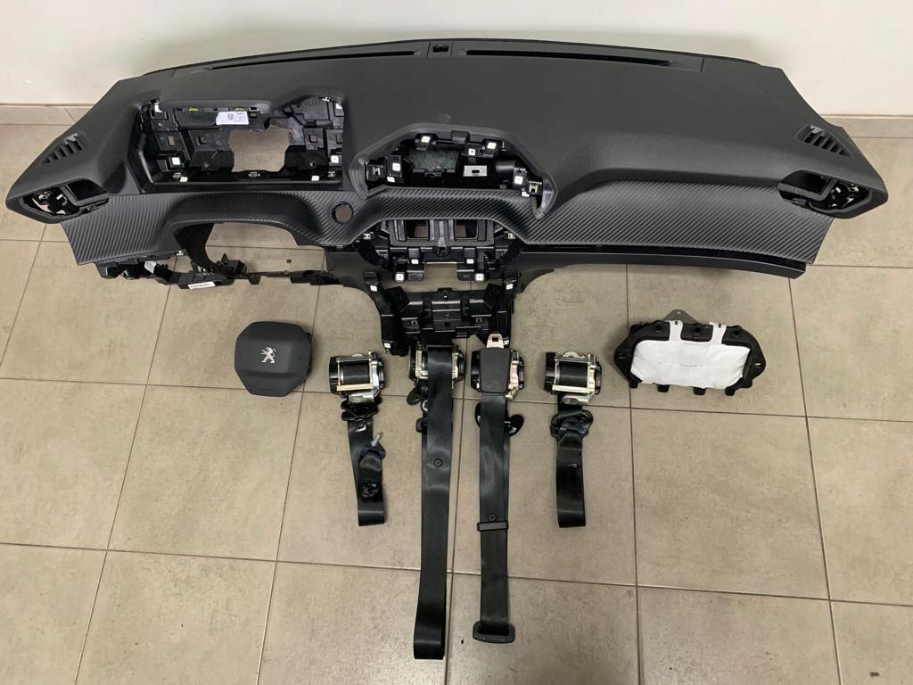 фото №1, Peugeot 208 ii 2008 ii приборная панель консоль подушки безопасности ремни