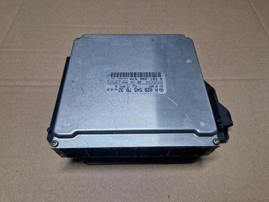 Купити Бортовий комп'ютер двигуна mercedes 0261206570 13