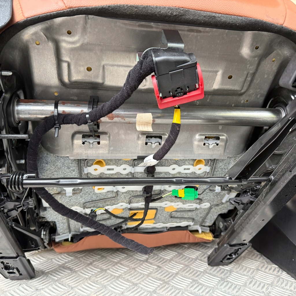 фото №9, Сидіння шкіряний заднє сидіння обшивки тунель комплект alfa romeo giulia