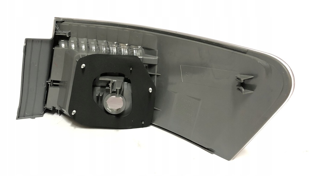 фото №2, Toyota avensis 08-12 sedan led nowa лампа левая