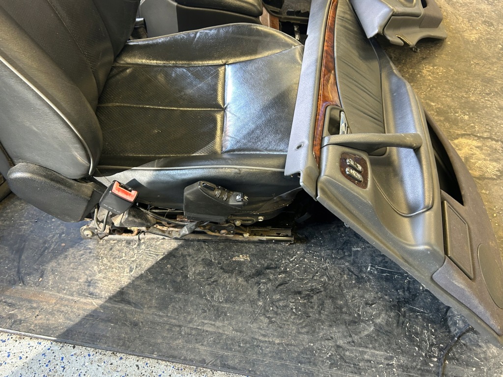 фото №8, Mercedes w210 sedan сидіння заднє сидіння шкіра з підігрівом europa