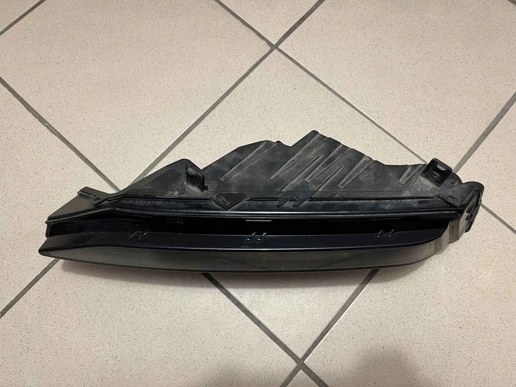 фото №11, Skoda superb iii 3 lift 3v0 лампа противотуманная фара левый