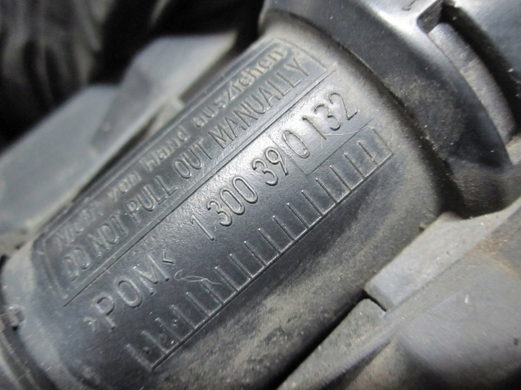 Octavia ii рестайлинг  10r кронштейн омыватель лампы правый перед 120807055a Киев