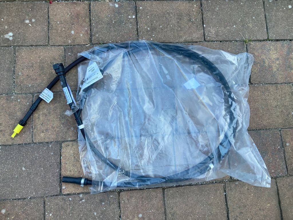 фото №1, Mercedes actros mp4 a0094703824 трубка adblue оригінал