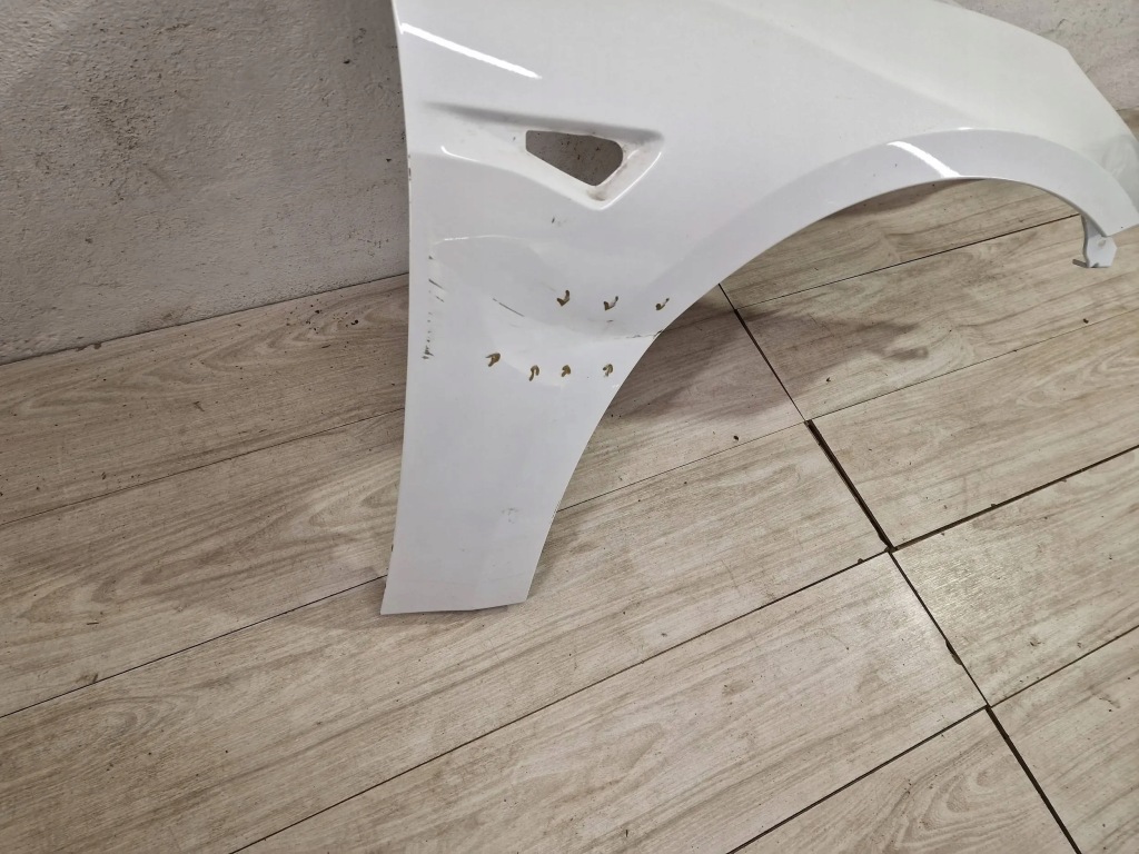 Крыло  перед передний правый  tesla model 3 оригинал с Разборки