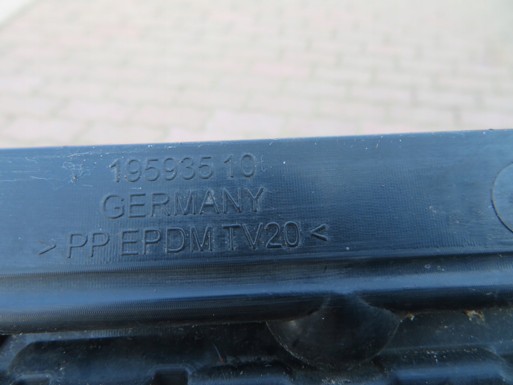 фото №5, Bmw 2 f45 f46 решётка środkowa17- 7460158