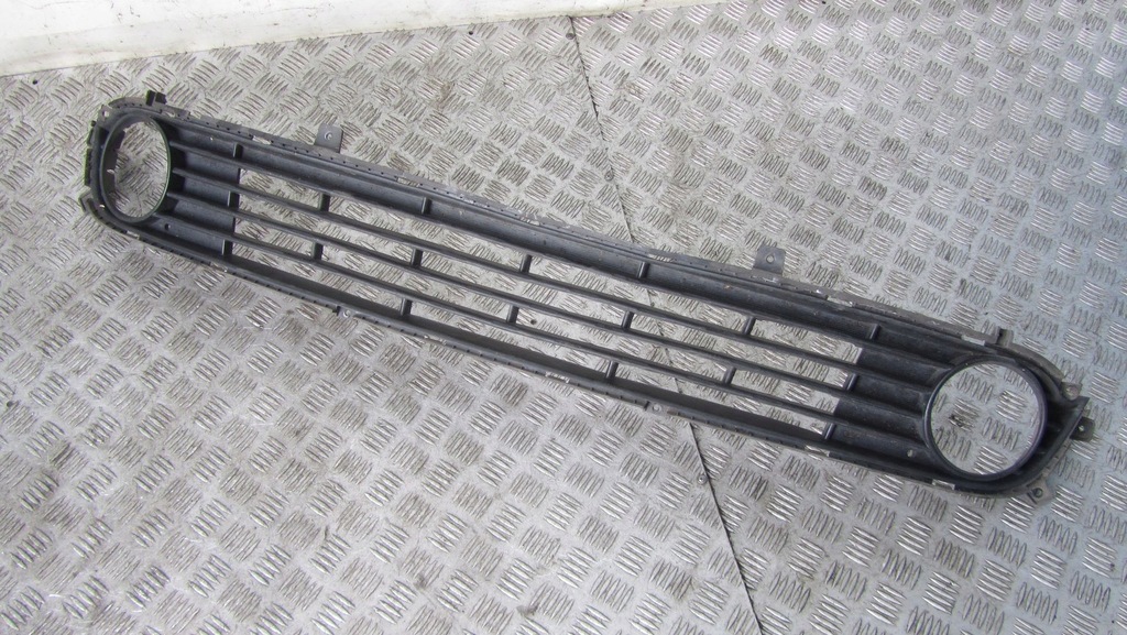 фото №10, Kia optima iv решітка бампера середня 14-