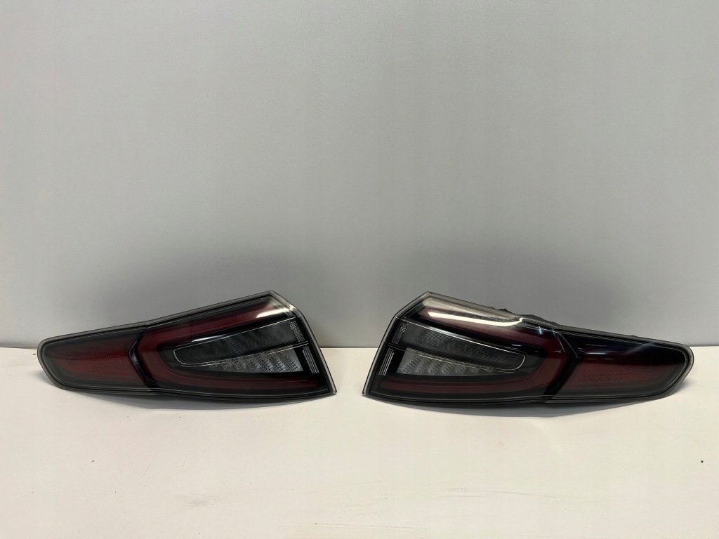 Купити Alfa romeo stelvio рестайлінг  фара ліва правий задня led європа