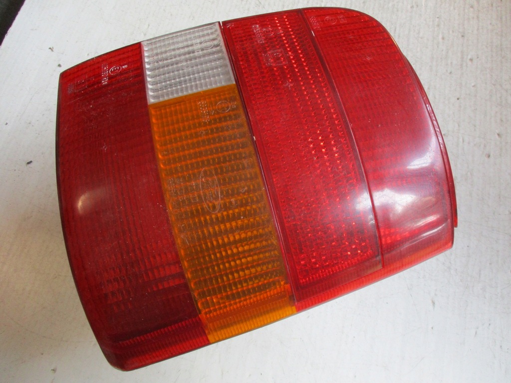 фото №10, 6579/6 лампа задняя левая правая ford sierra kombi
