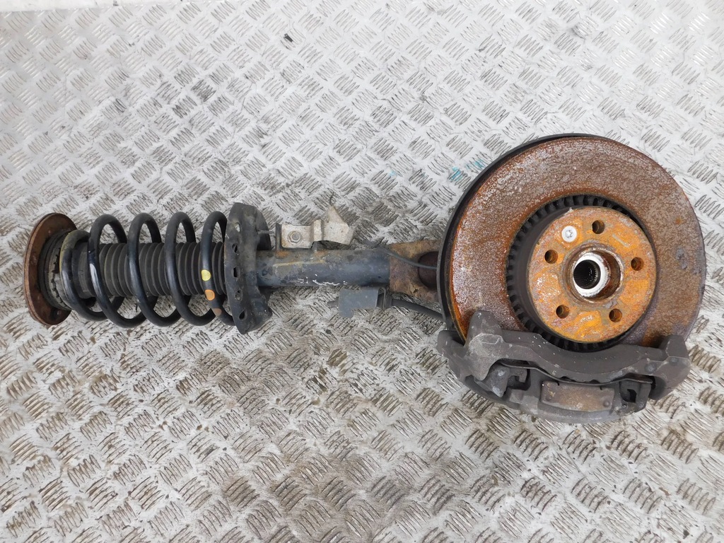 фото №1, Поворотний кулак амортизаторна стійка ліва volvo xc70 ii 2.4 d 07-