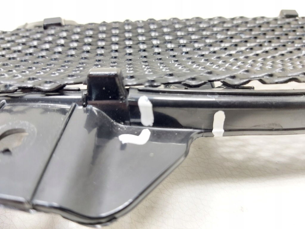 фото №8, Решітка впуск капот aston martin