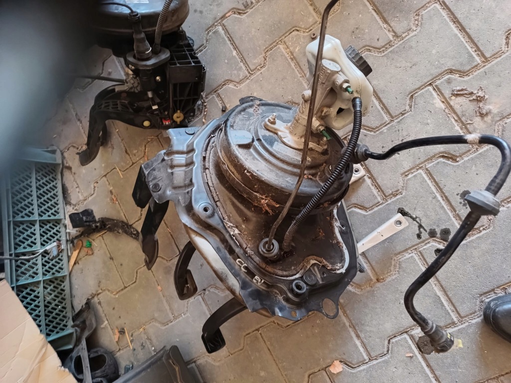 фото №1, Opel corsa combo підсилювач гальм насос гальмівна педалі eu 13101487