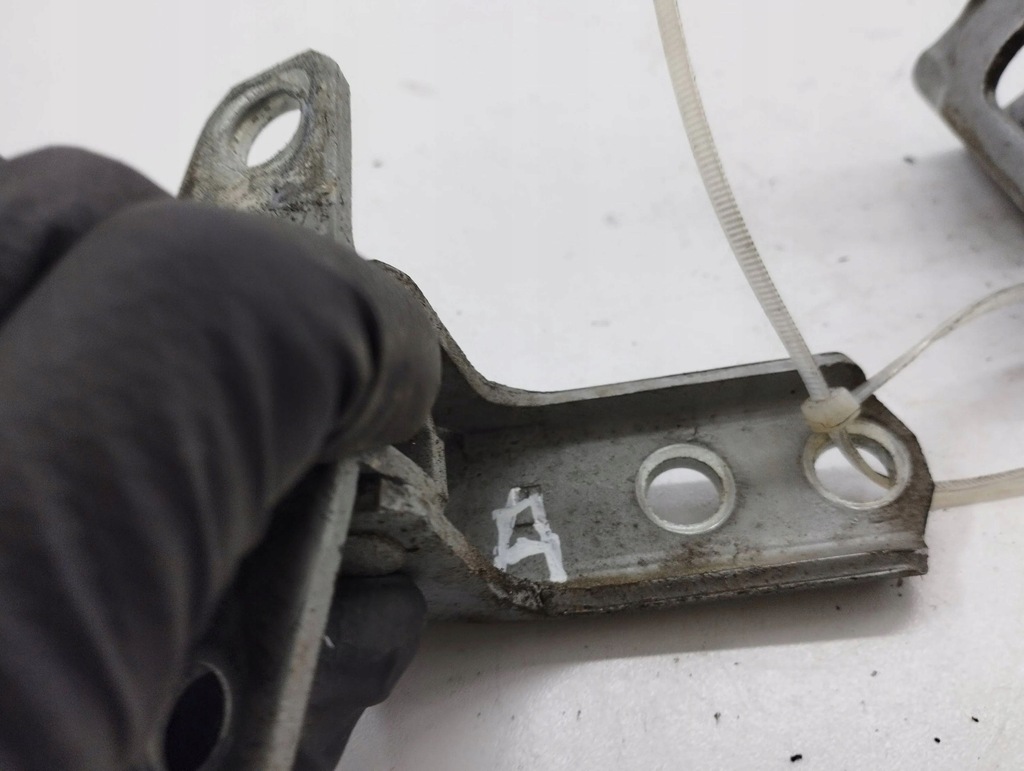 фото №6, Peugeot 4007 2007 правая сторона петли