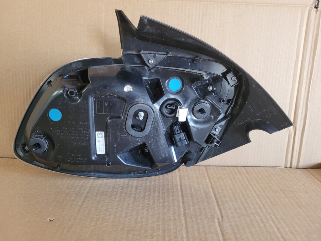 Фара задний правый  renault zoe рестайлинг  led Оригинал